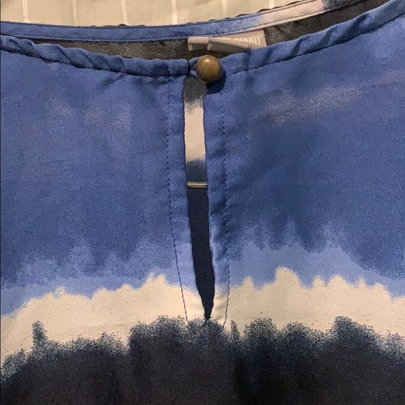 Converse Tie Dye Flowy Blouse - Picture 2 of 6